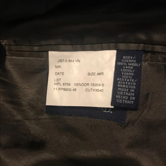 Mens 48R Stafford grey suit jacket with matching dress pants. - Picture 7 of 10